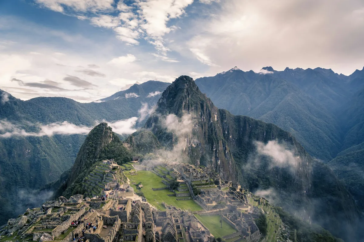 América