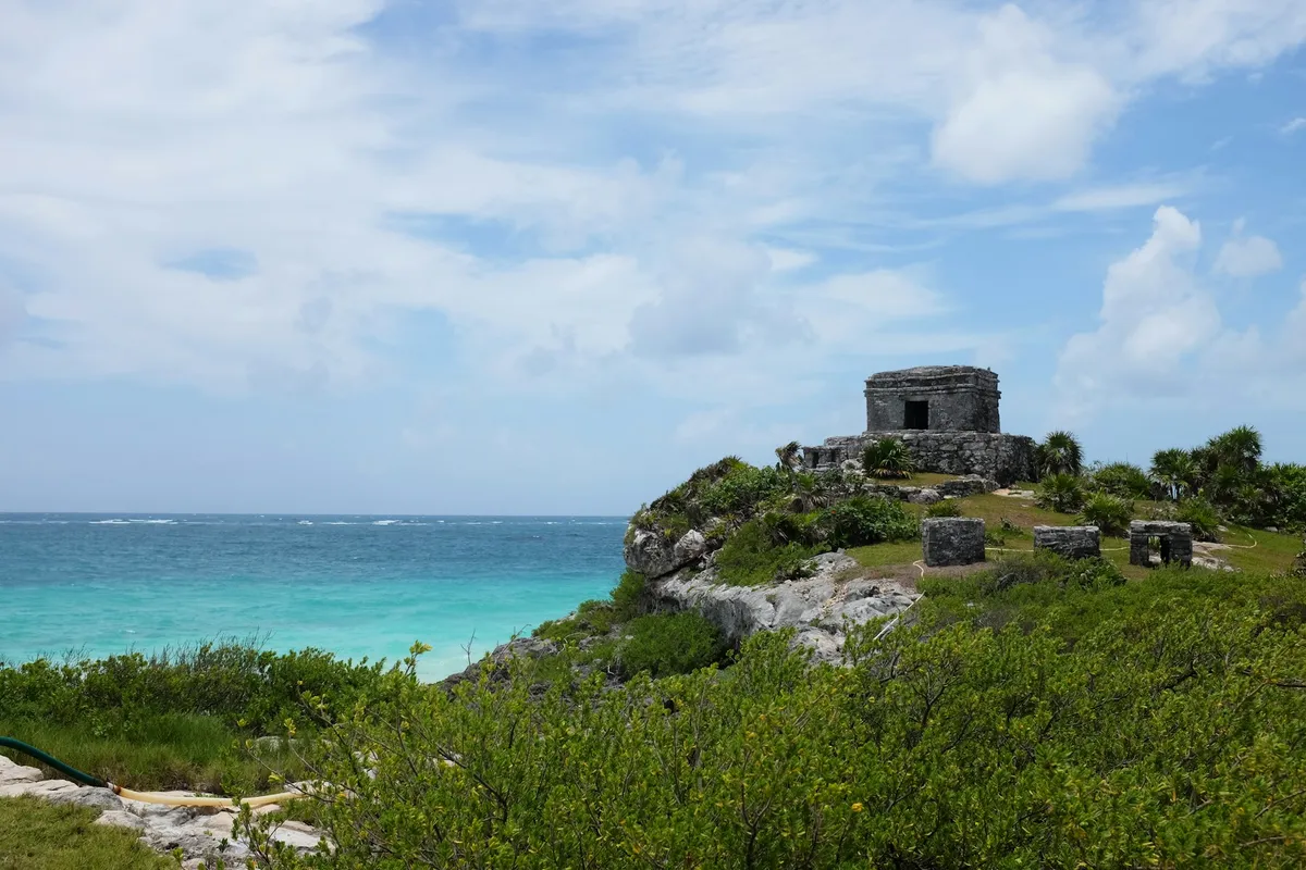 Ruinas mayas de Tulum sobre el mar Caribe